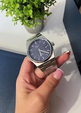 Мужские часы tissot prx powermatic 80 40 мм – автоматический механический, синий циферблат, сапфировое стекло, стальной браслет