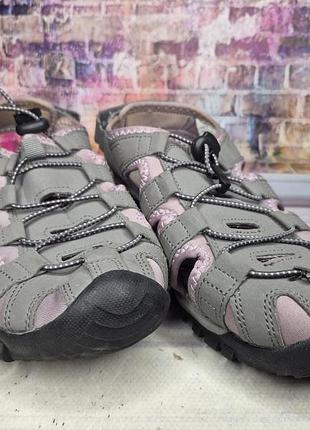 Босоножки сандалии mountain warehouse 2