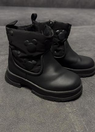 Дитячі сапоги zara