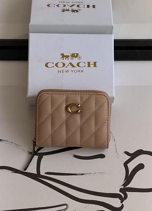 Кошелек coach mini quilted pillow essential zip бежевый