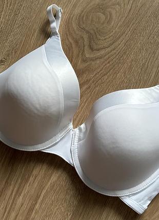 Оригинал.новый,  белый бюстгальтер от бренда primark