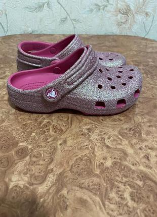 Сабо для дівчаток crocs рожеві блискучі