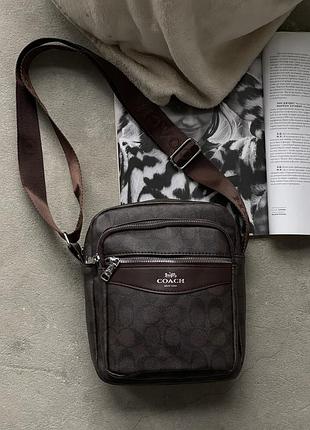 Чоловіча сумка мессенджер через плече coach коричневий