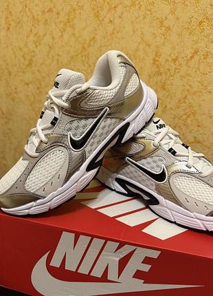 Кроссовки женские nike v5 rnr