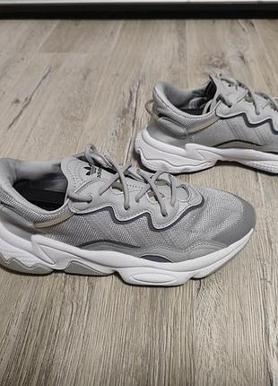 Кросівки adidas ozweego