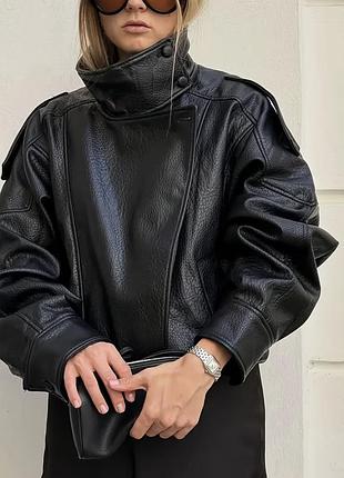 Жіноча шкіряна куртка zara чорна