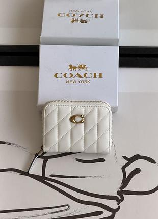 Гаманець coach mini quilted pillow essential zip білий