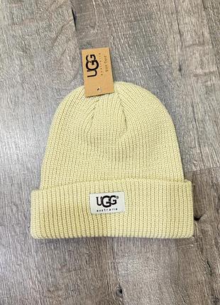 Шапка унісекс ugg біні молочного кольору