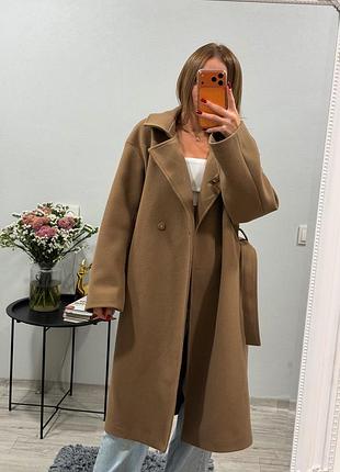 Пальто жіноче бежеве