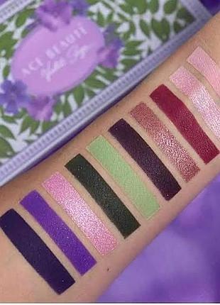 Нежная палетка теней ace beaute violet sage pallette