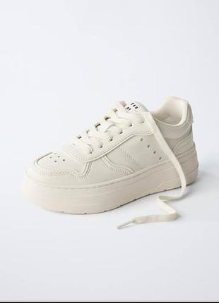 Кеды zara новые
в наличии 30 по 39 г.