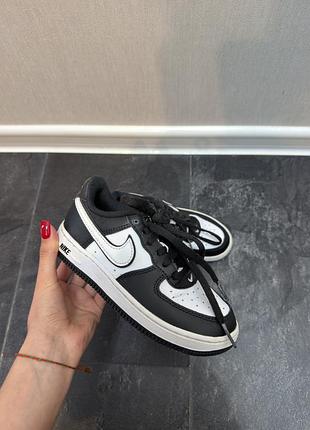 Кросівки дитячі nike air force чорно-білі