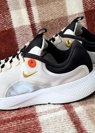 Жіночі кросівки nike react escape (оригінал) 3