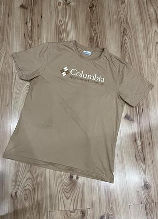 Продам бежеву футболку від бренду columbia