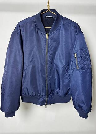 Шикарный бомбер ma-1 от zara синего цвета, размир m - l