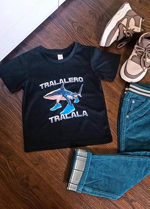 Футболка с популярным мемом tralalelo tralala 110-116