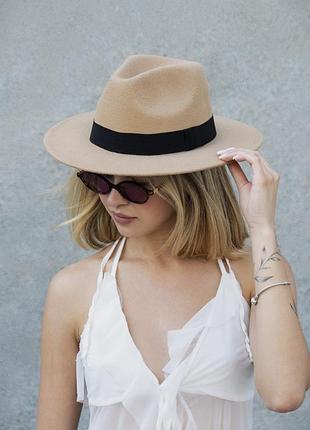 Женский шляпа fedora с лентой beige