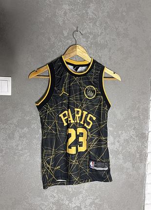 Спортивна майка на хлопчика 12р 152см  nike