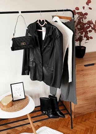 Піджак з екошкіри прямого крою bershka 🖤
