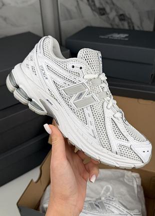 Ультра популярные кроссовки new balance 1906r