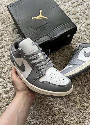 Nike air jordan 1 low vintage stealth grey grey/white 553558-053 оригінал