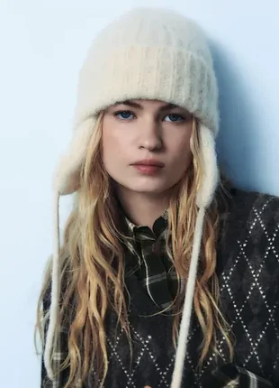Новая молочная шапка zara с ушками 49% альпака