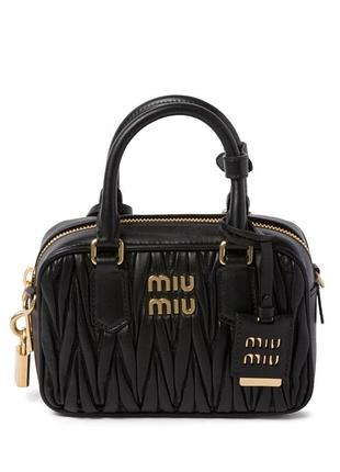 Женская сумка кросс-боди miu miu 2310 (19×13×6) черная