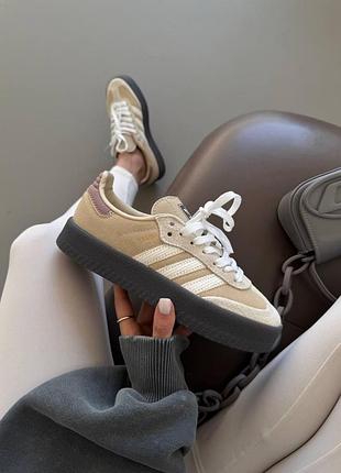 Бежеві жіночі кросівки adidas samba platform beige white black x самба 37