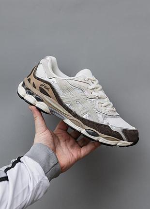 Жіночі бежевые кроссовки asics gel nyc beige brown х асикс 41