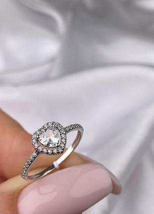 Серебряное женское кольцо сердце с фианитами 925 проба