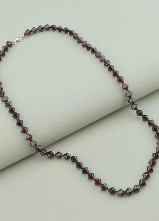 100587 бусы гранат серебро(925) 45 см.