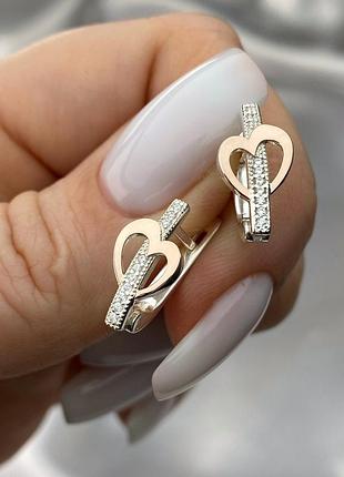 Серебряные женские серьги love із золотом