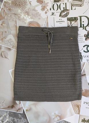 Крючкованая мини юбка guess madi crochet