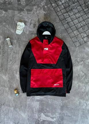 Вітровка nike