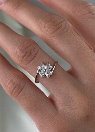 Серебряное кольцо с фианитами love 925 проба
