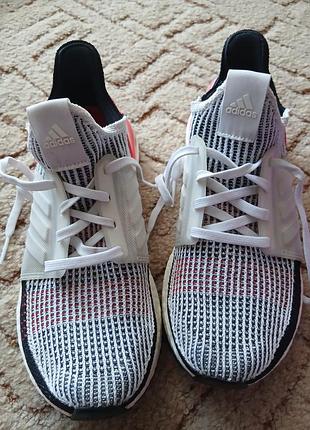Фирменные легкие,текстильные, классные кроссовки adidas унисекс для бега и длительной ходьбы