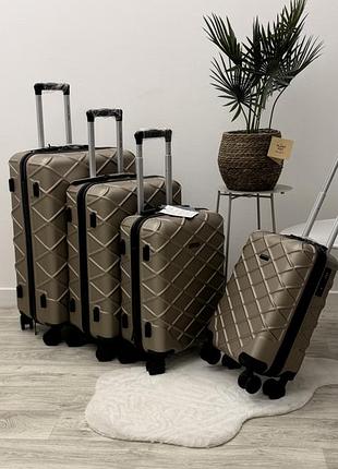 Комплект валіз 4 в 1 полікарбонат на 4 колеса бежевий арт. wings пк bokd05 (шам) all