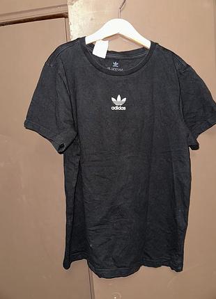 Футболка adidas