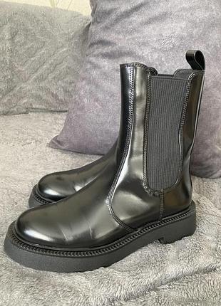 Ботинки zara челсі демісезон чорні