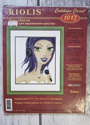 Набір для вишивання хрестиком дівчинка-караоке 1012 ріоліс (riolis)