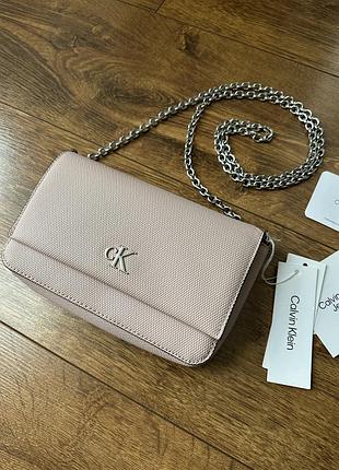 Нова оригінальна сумочка клатч calvin klein minimal monogram 2