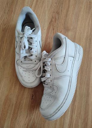 Детские кожаные кроссовки nike force 33p 20см