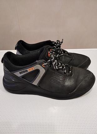 Кросівки чоловічі ecco чорні з технологією gore-tex