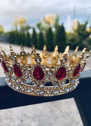 Корона металева з червоними камінцями 👑
