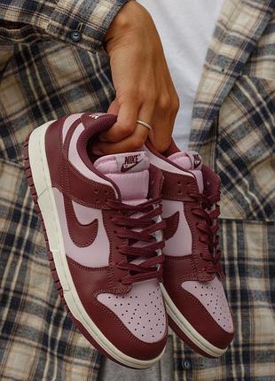 😍 жіночі кросівки nike sb dunk low bordo pink