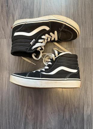 Кросівки vans чорні 35 розмір, довжина устілки 22 см