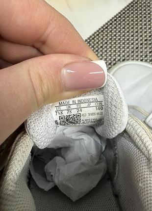 Оригинальные кроссовки adidas 4
