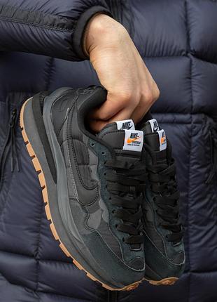 Мужские кроссовки nike vaporwaffle sacai black\brown