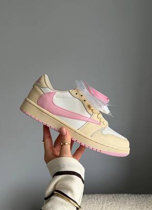 Кросівки жіночі nike jordan 1 retro low og sp travis scott shy pink рожеві
