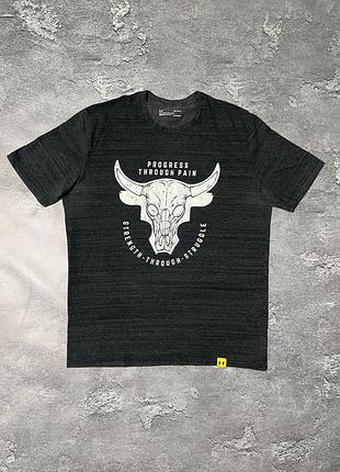 Футболка чоловіча under armour project rock з великим логотипом
